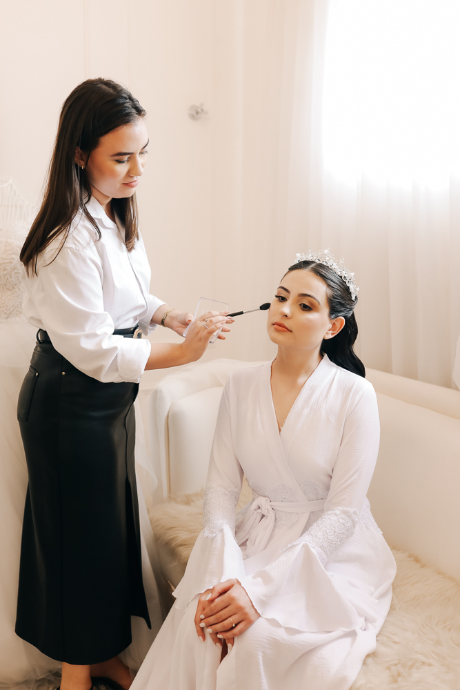 NOIVA-MAKINGOFF-SALAO