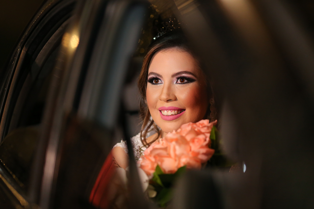 cerimonia vinhedo - casamento kratos vinhedo - noiva no carro