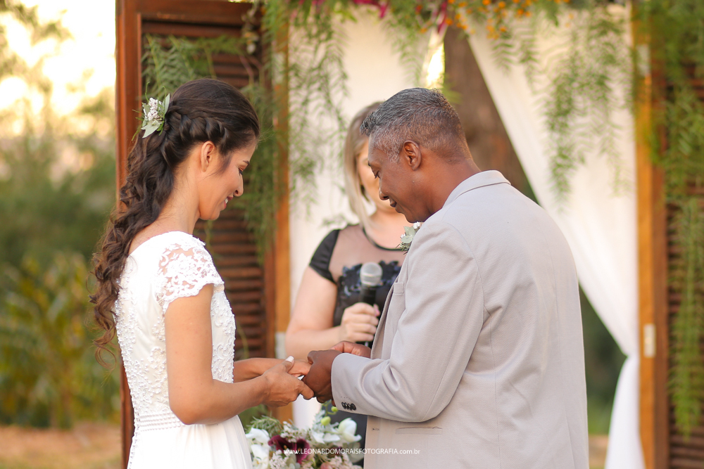 casamento vinhedo ao ar livre - cerimonia de dia