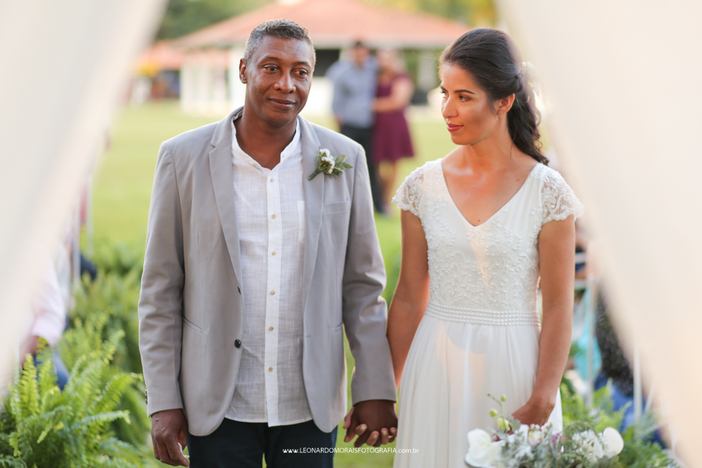 casamento vinhedo ao ar livre - cerimonia de dia