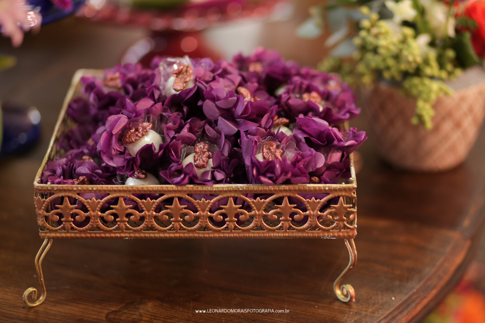 casamento vinhedo ao ar livre - cerimonia de dia - mesa dos noivos