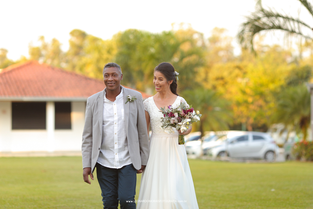 casamento vinhedo ao ar livre - cerimonia de dia