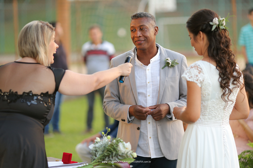 casamento vinhedo ao ar livre - cerimonia de dia