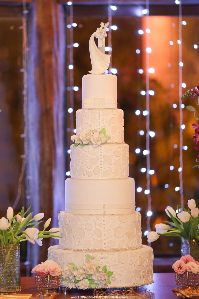 CASAMENTO VINHEDO - CASAMENTO KRATOS - CERIMONIA CRISTÃ - BOLO DE CASAMENTO