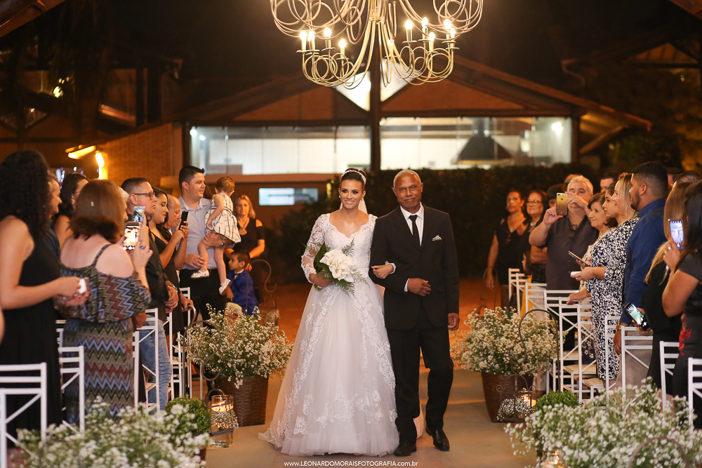 CASAMENTO VINHEDO - CASAMENTO KRATOS - CERIMONIA CRISTÃ - ENTRADA DA NOIVA