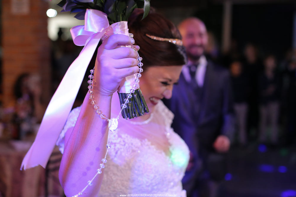 FESTA DE CASAMENTO - FOTO DA NOIVA NO CASAMENTO