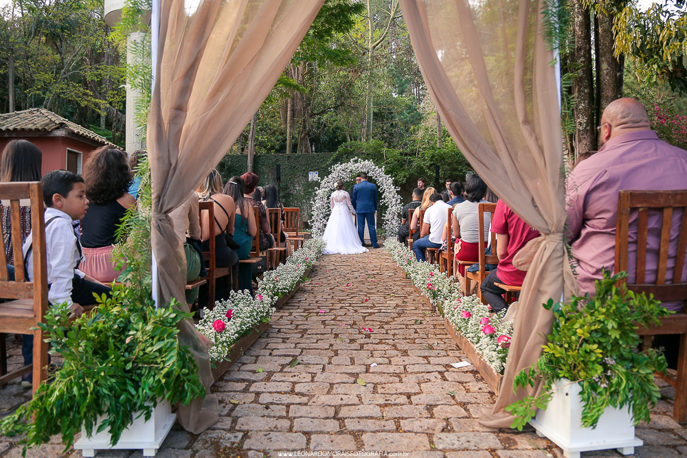 casamento itatiba - traje dos noivos - casamento ao ar livre - flores no casamento - casamento de dia