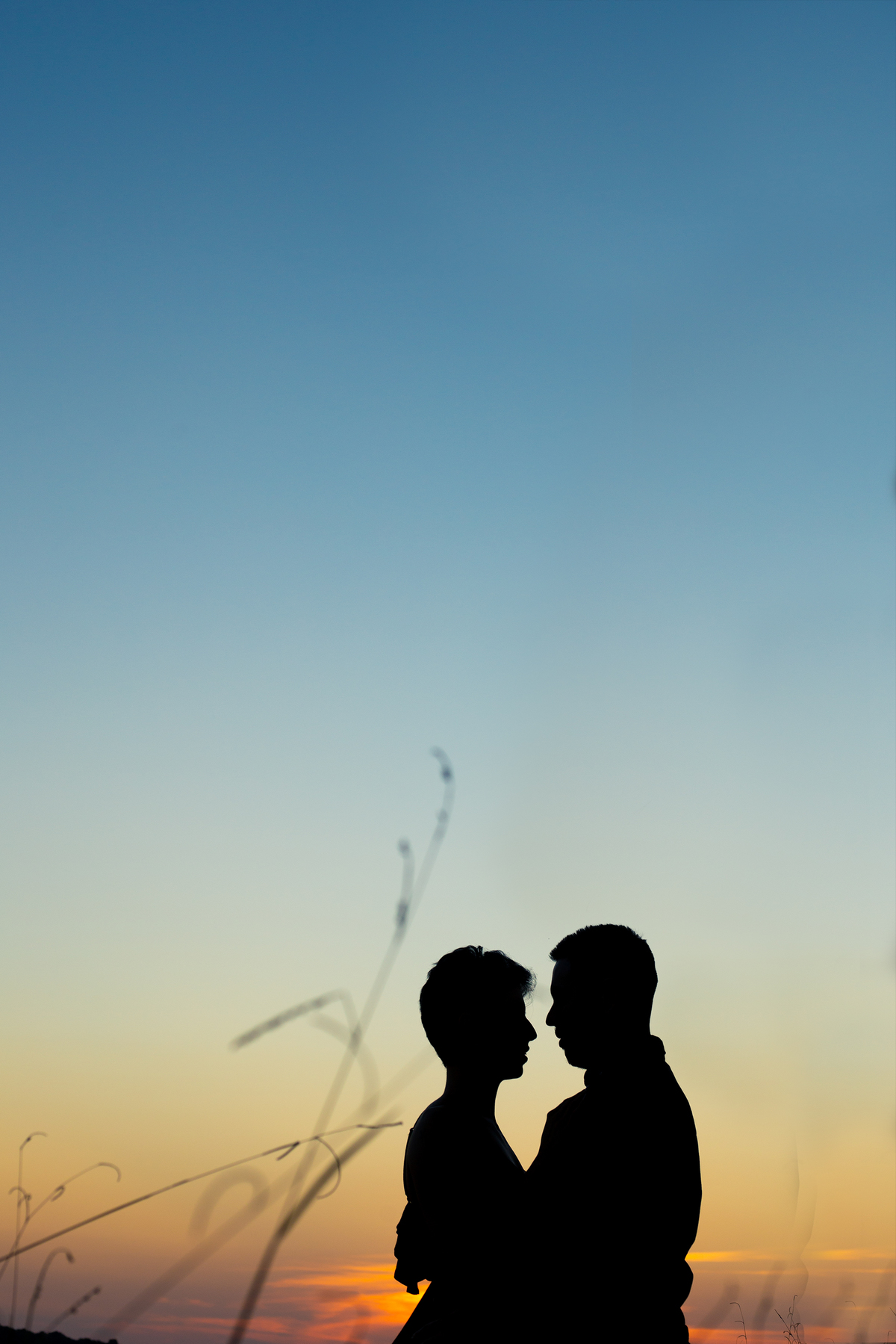 silhueta casal - ensaio por do sol - foto por do sol 2021-foto-por-do-sol