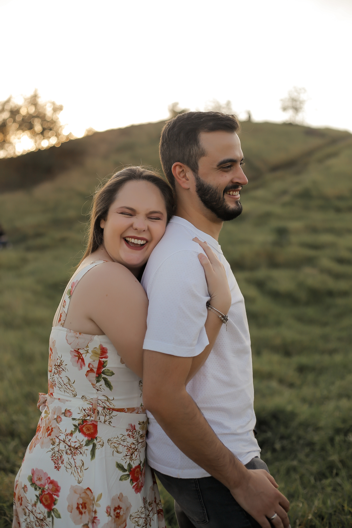pre wedding-morro do capuava - casal - ensaio luz natural
