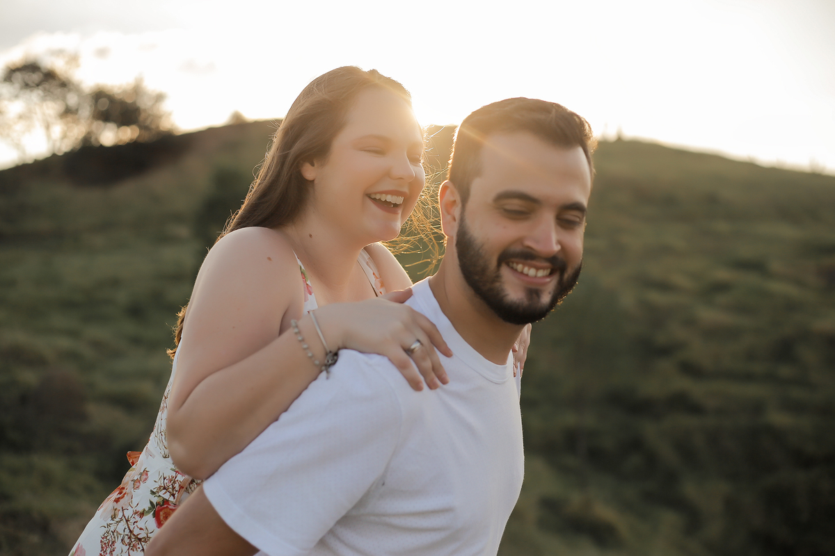 pre wedding-morro do capuava - casal - ensaio luz natural - ensaio casal