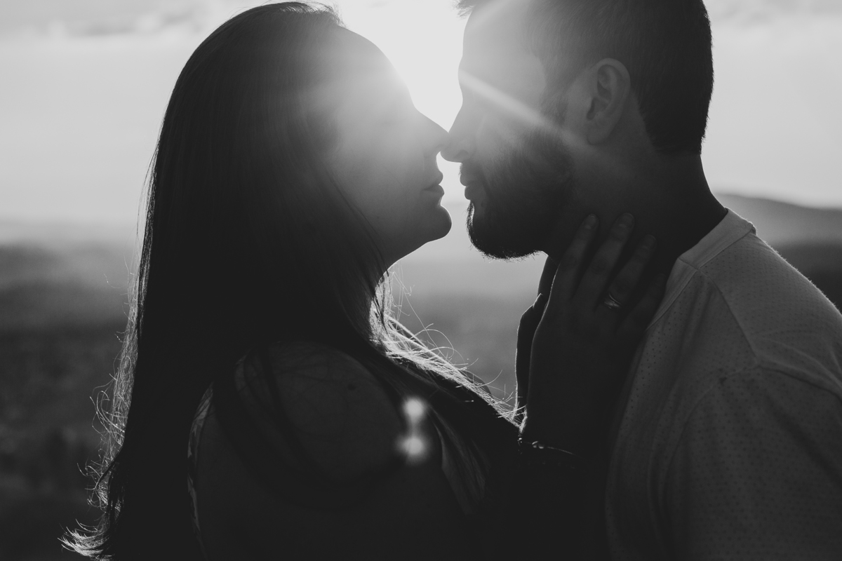 pre wedding - morro do capuava - casal - ensaio luz natural - preto e branco - fotopb - sunshine