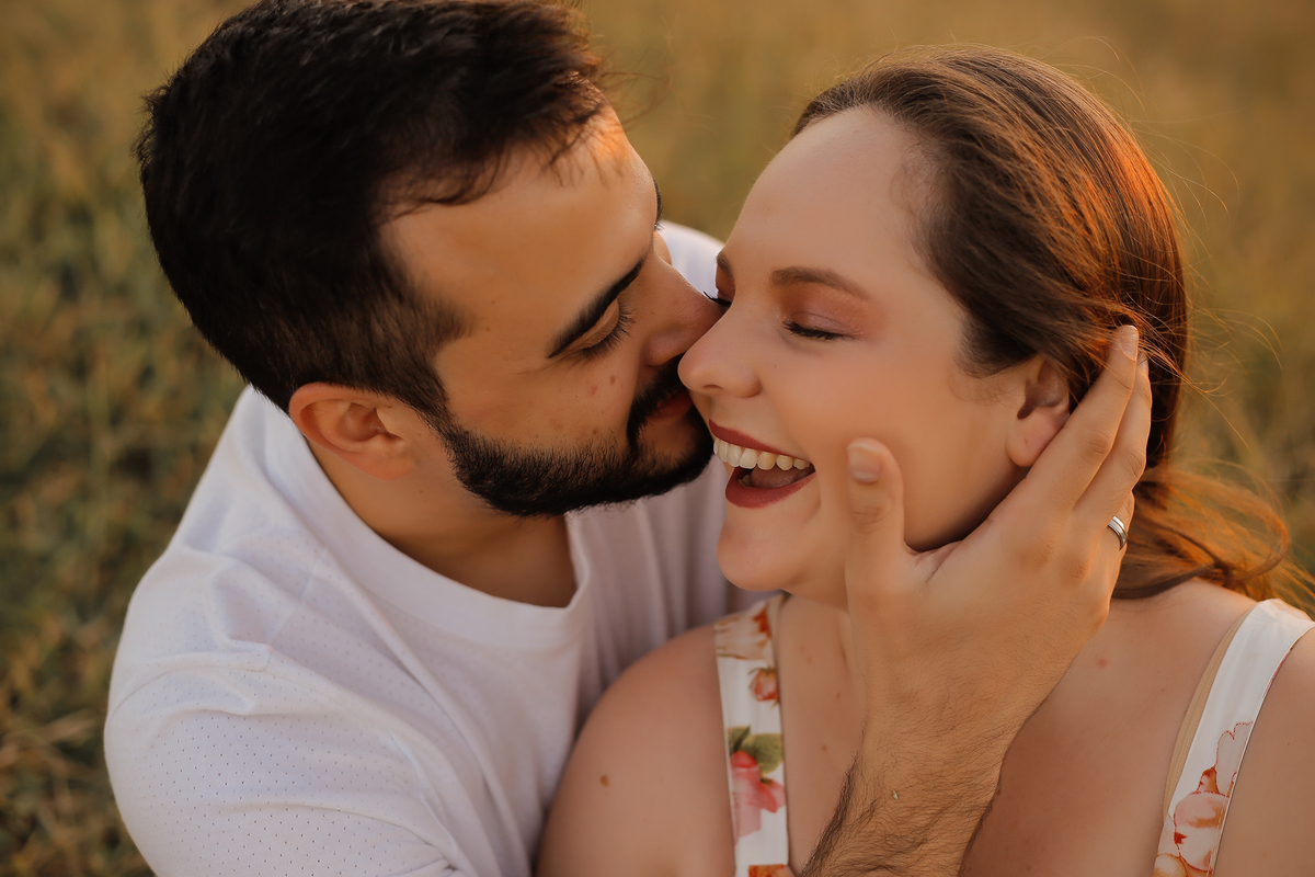 pre wedding- pre wedding morro do capuava - ensaio morro do capuava - ensaio por do sol - silhueta casal 