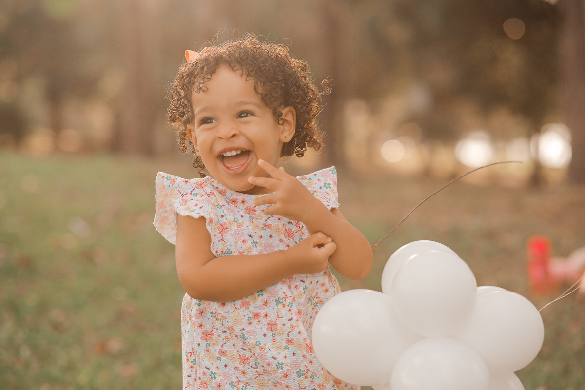 ensaio externo de familia em vinhedo