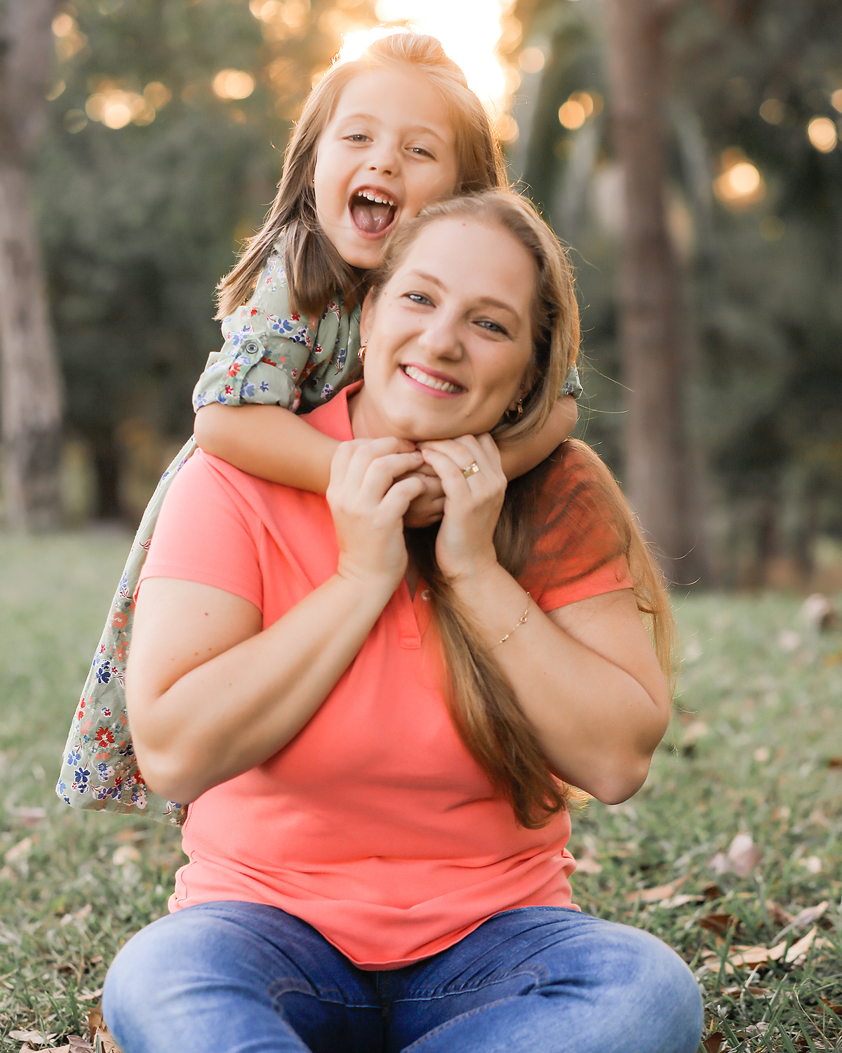 ensaio externo de familia em vinhedo