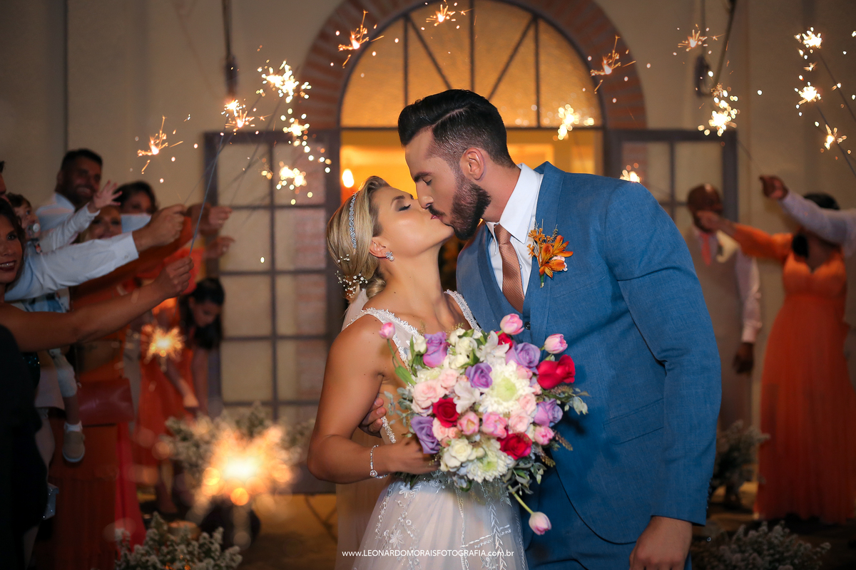 foto-saida-do-casamento