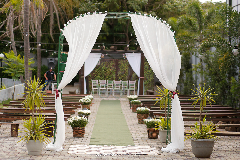 decoração-cerimonia-ao-ar-livre