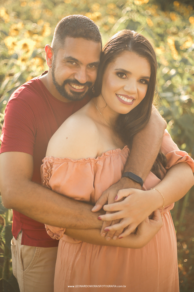 ensaio-prewedding-plantação-girassol