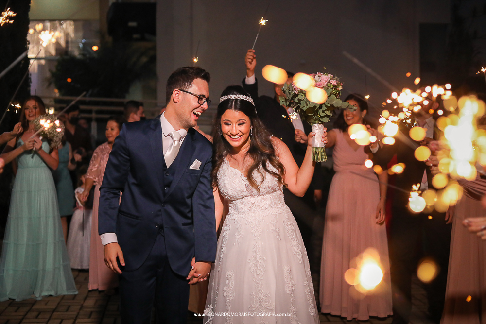 saida-dos-noivos-sparkless