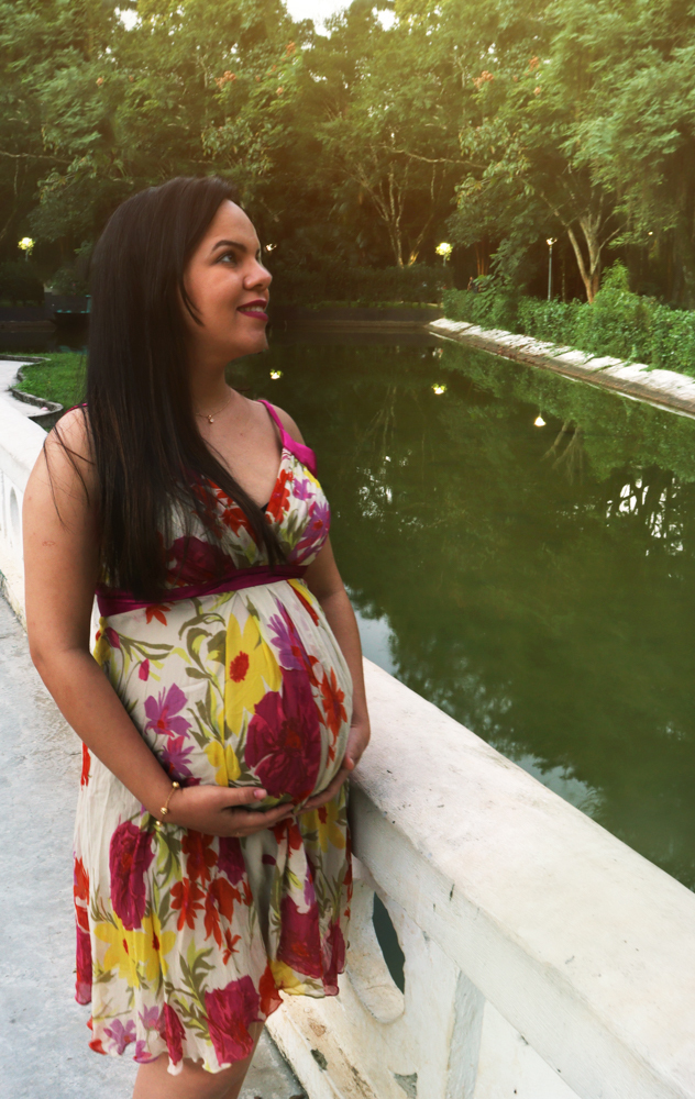Foto registrada no Jardim Botânico de Santos - SP, Ensaio Gestante Fernanda, em Santos/SP
pensando no lindo futuro que a espera.