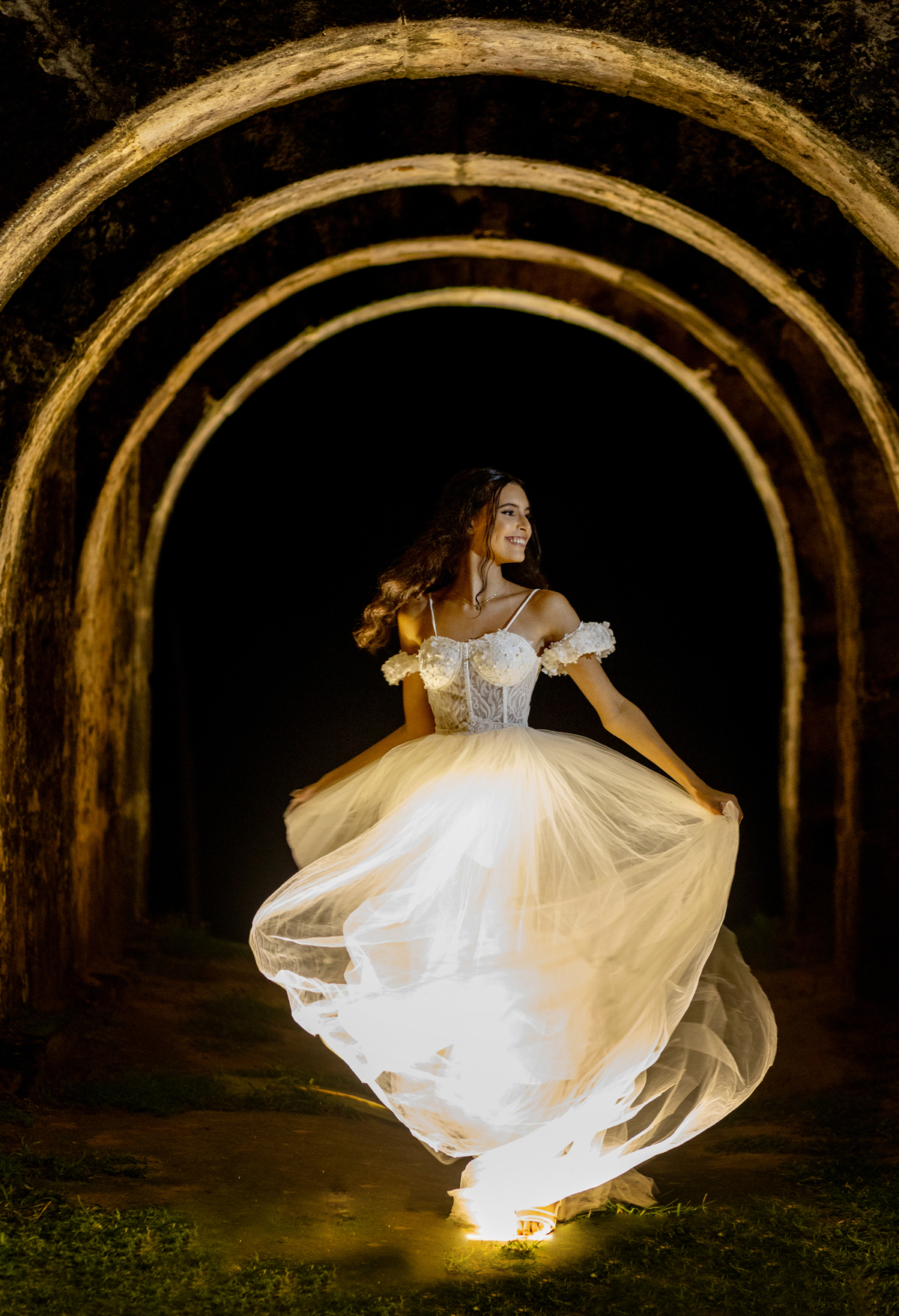 ensaio de debutante em Jequié com vestido branco o melhor estúdio de fotografia da região 