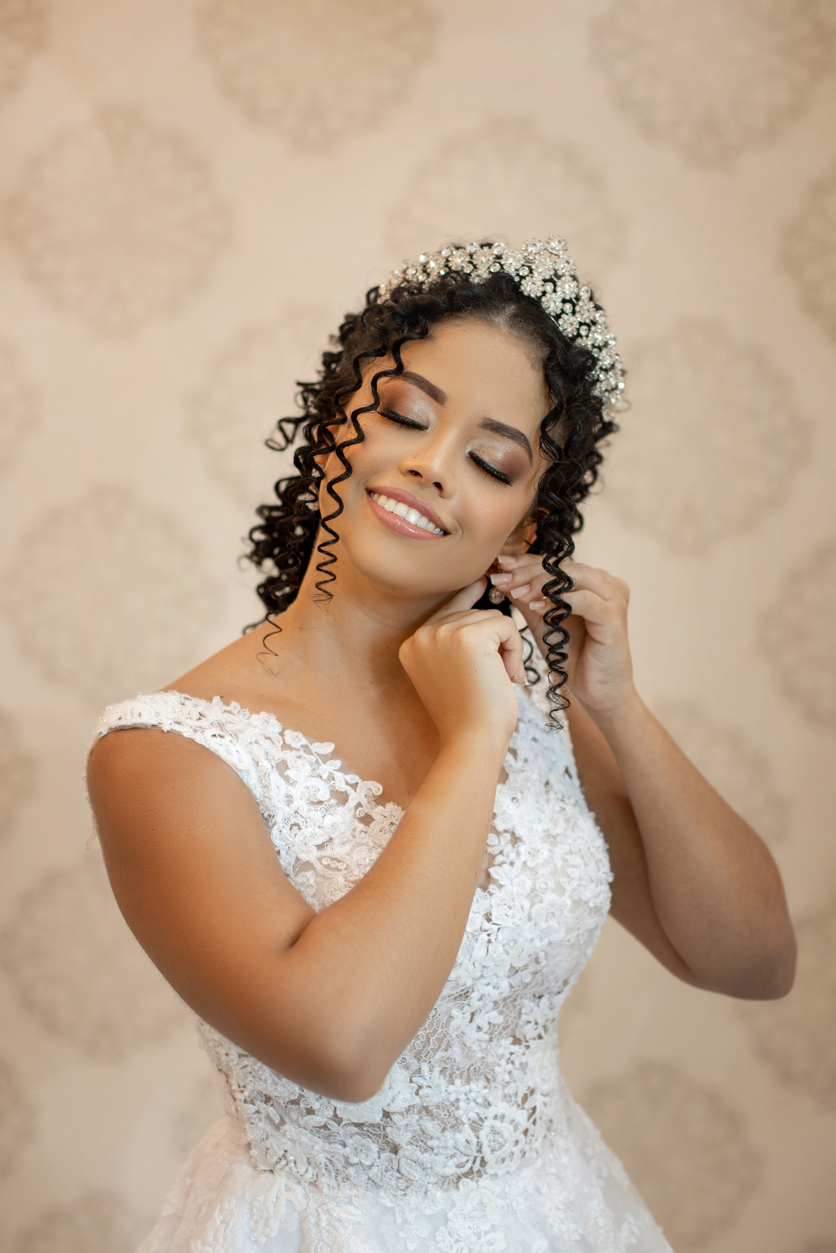 u acho incrível a sensação de chegar em um casamento e ser surpreendido com um espetáculo de leveza e amor genuíno! A gente imagina que vai acontecer tanta coisa e no final a emoção toma conta sempre de cada momento e tudo fica exatamente como o casal son