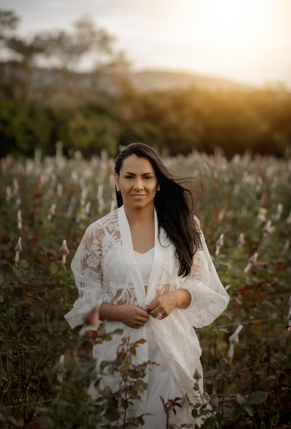bonita, linda, atraente, encantadora, formosa, airosa, elegante, esbelta, garbosa, galante, bem-apessoada, apessoada, apolínea, donairosa, harmoniosa, graciosa, jeitosa, venusta, perfeita, bem-feita, bem-acabada, bem-proporcionada, catita, caprichada.