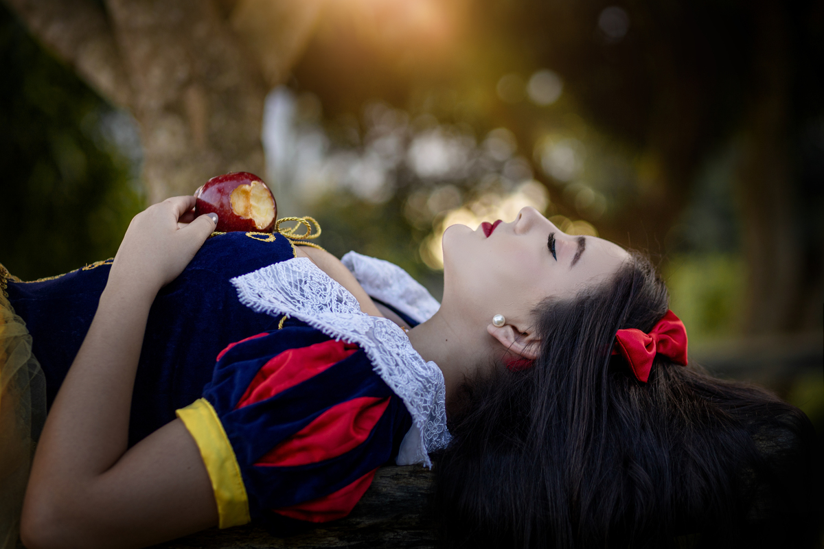 ela adormeceu a branca de neve 