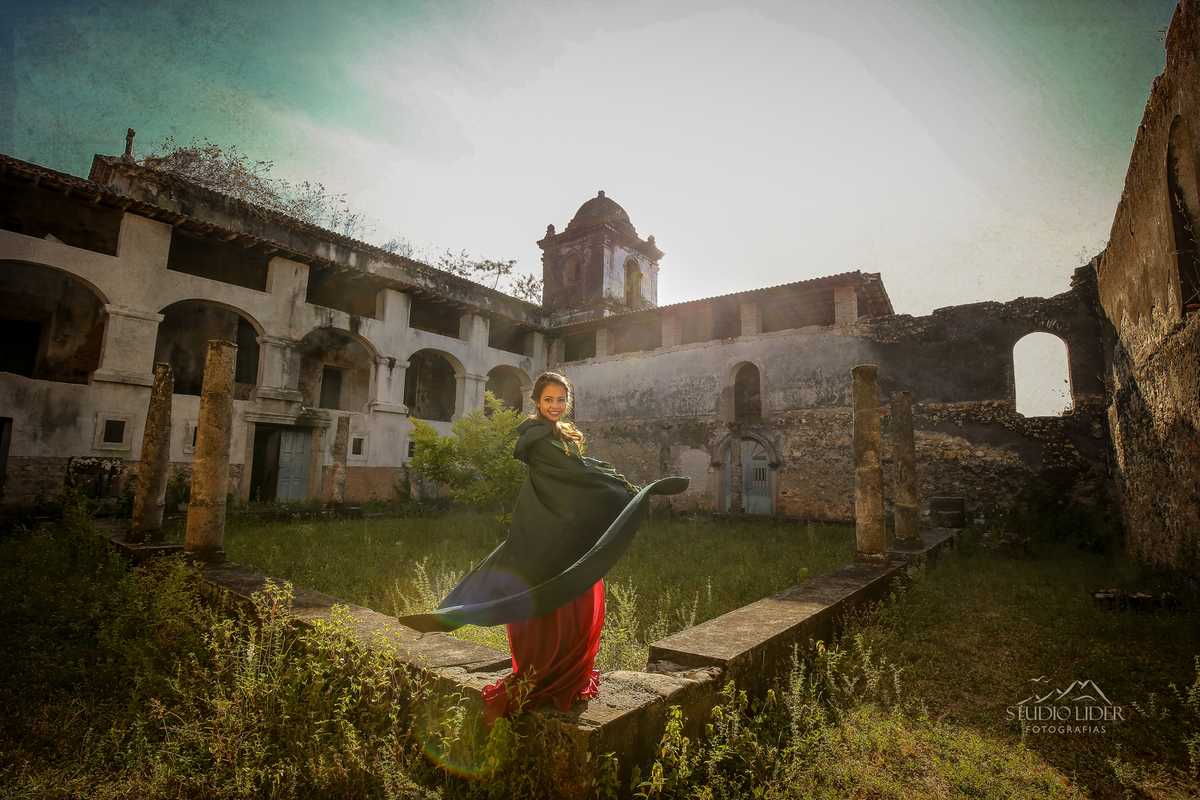 Debutante Jequié 
Debutante Vitória da Conquista
Debutante Jaguaquara
Ensaio 15 anos 
Ensaio debutante 
Ensaio 15 anos 