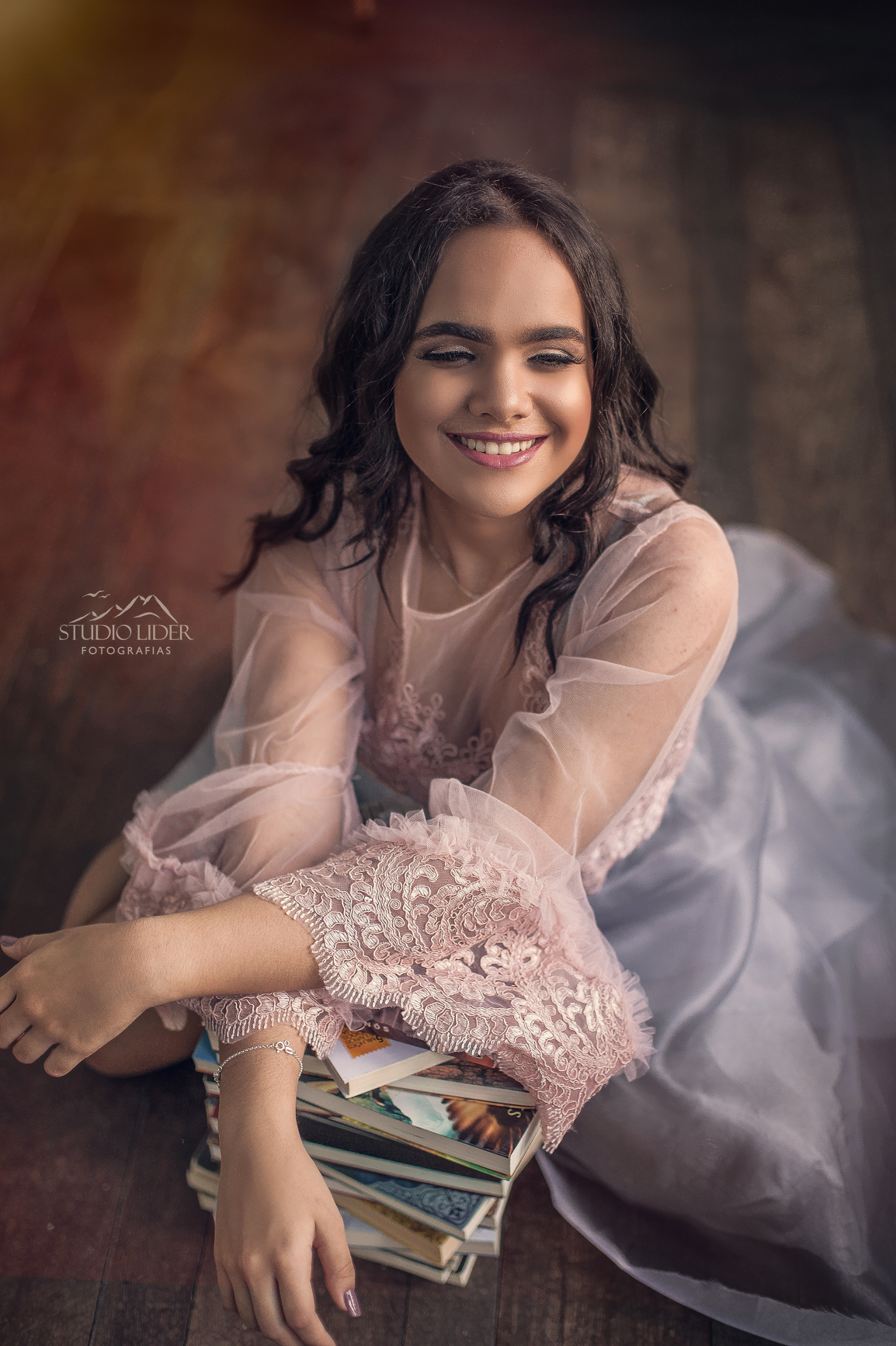 Fotos de ensaio 15 anos 
Vestido branco debutante 
Menina vestido branco 
Debutante JequiÃ© 
 VitÃ³ria da Conquista
Debutante Jaguaquara
Ensaio 15 anos 
Ensaio debutante 
Ensaio 15 anos 