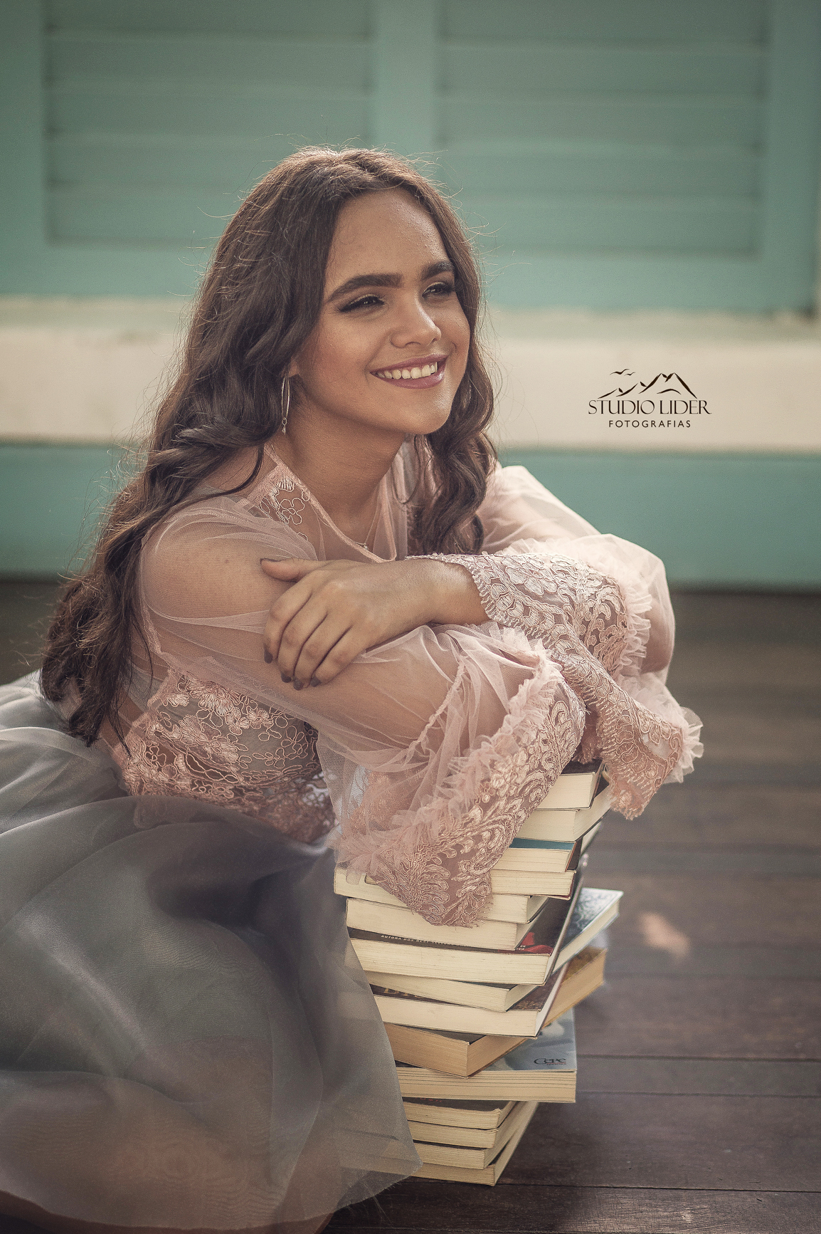 Fotos de ensaio 15 anos 
Vestido branco debutante 
Menina vestido branco 
Debutante JequiÃ© 
 VitÃ³ria da Conquista
Debutante Jaguaquara
Ensaio 15 anos 
Ensaio debutante 
Ensaio 15 anos 