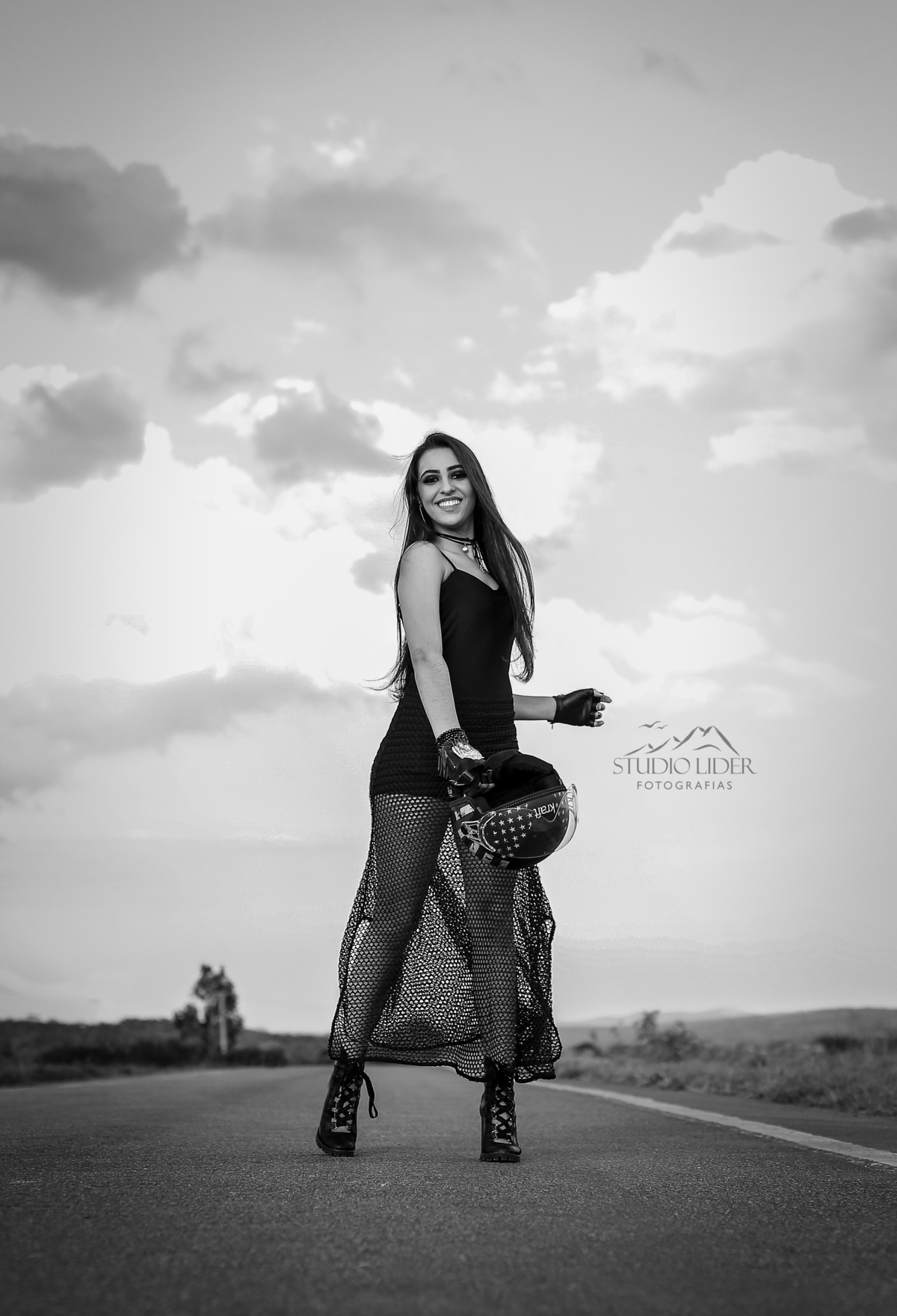 foto preto e branco de debutante 