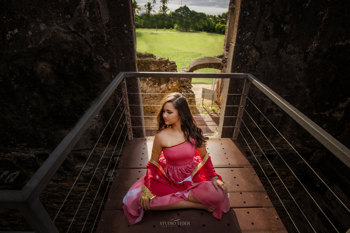 ensaio debutante em Salvador  ensaio debutante perfeito castelo colorido roupa colorida 15 anos foto de salvador 
