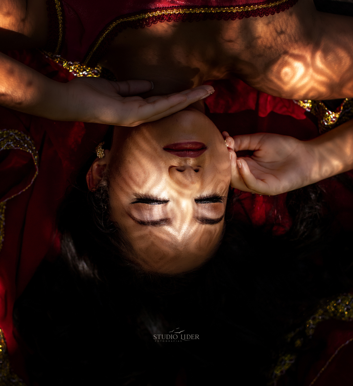 ensaio debutante em Salvador  ensaio debutante perfeito castelo colorido roupa colorida 15 anos retrato d menina 