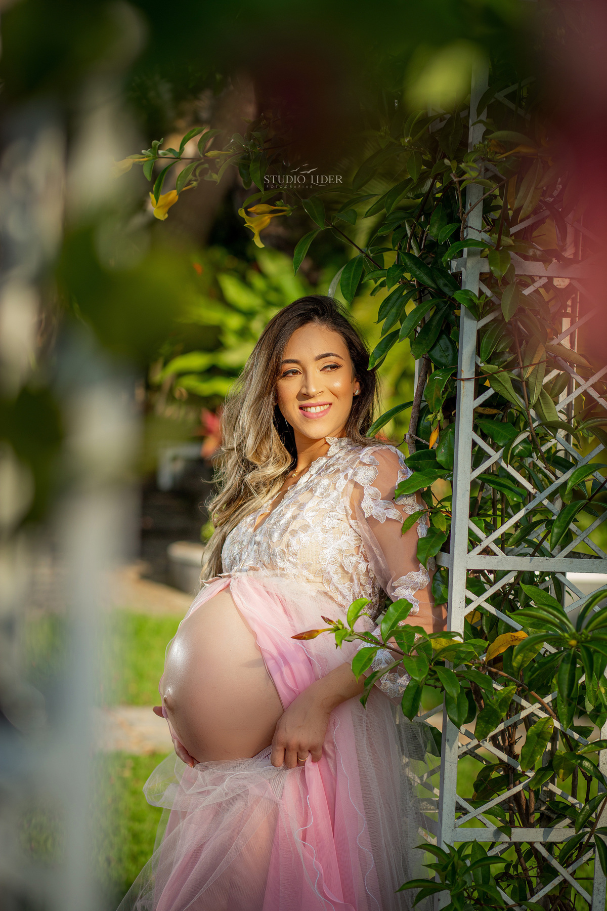 gestante de Jequié com roupa rosa