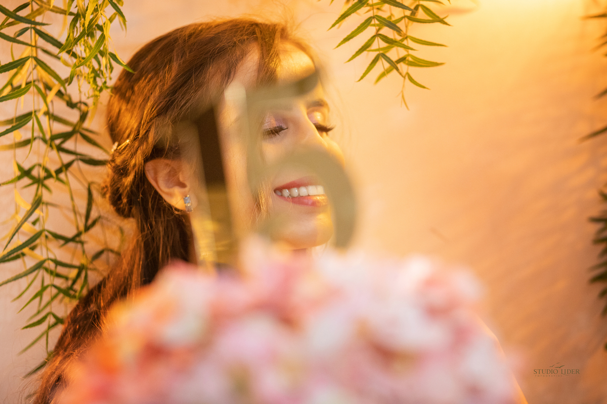 aniversario de 15 anos  em Jequié cerimonia intimista menina vestido azul cerimonia na pandemia 