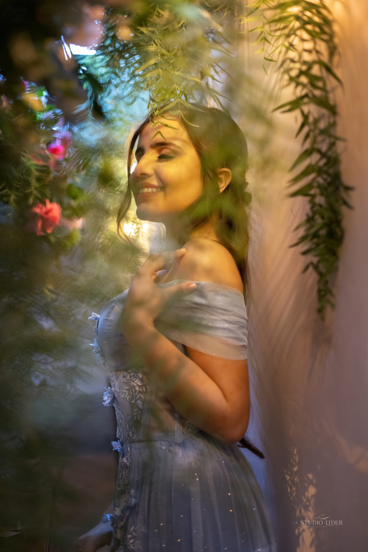 aniversario de 15 anos  em Jequié cerimonia intimista menina vestido azul cerimonia na pandemia 