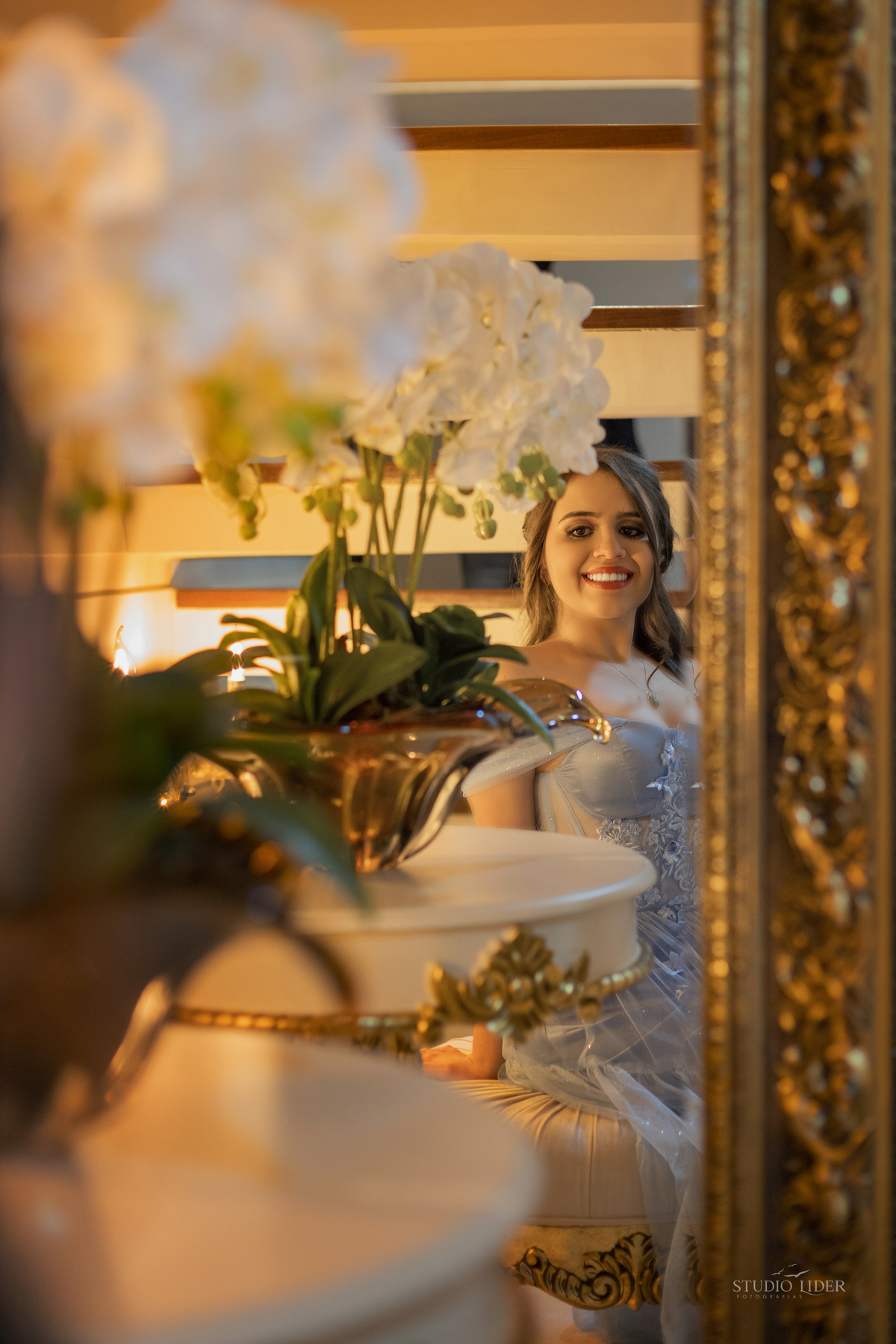 aniversario de 15 anos  em Jequié cerimonia intimista menina vestido azul cerimonia na pandemia 