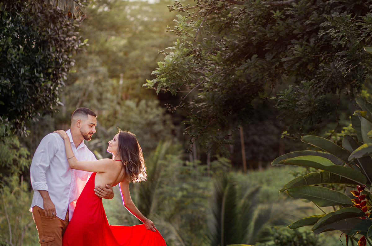 ensaio casal em Jequié romântico atemporal e com ótimos fotógrafos  