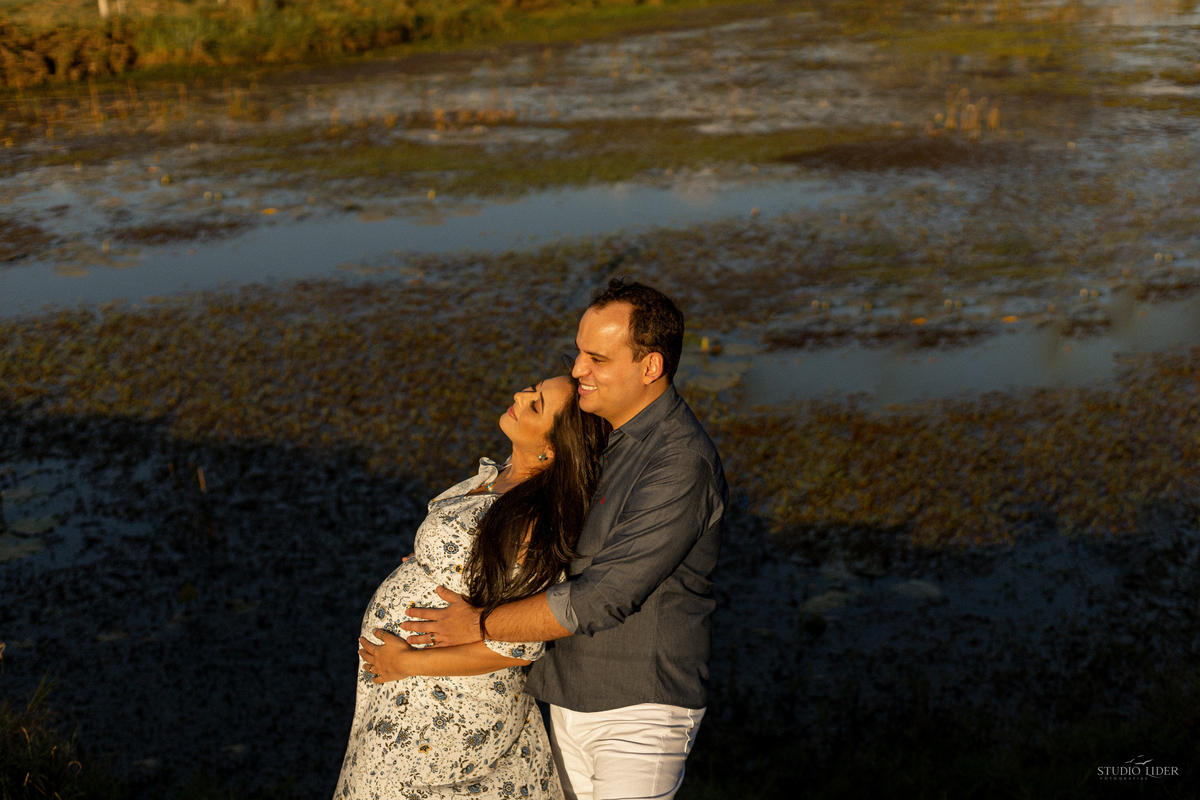 ensaio gestante no lago 