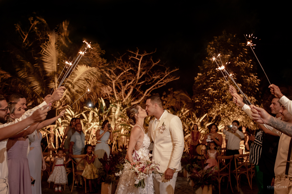 O sorriso é uma das armas mais fortes de sedução, mas também nutre a harmonia e a intimidade entre o casal. Exercite a risada de todas maneiras com seu amor e não tenha dúvida: não faltarão ótimos momentos entre vocês.