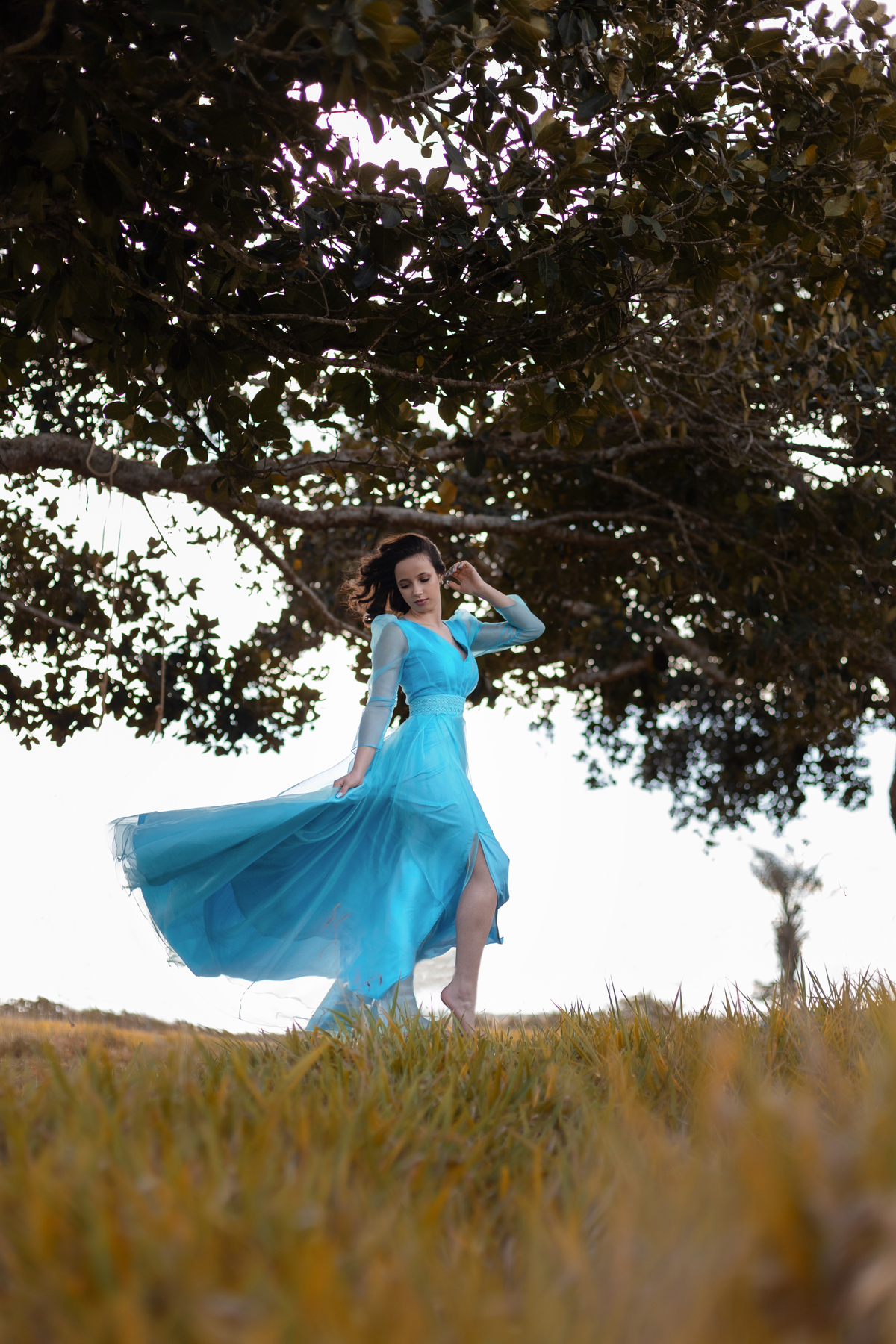 ar livre poses para fotos de quinze anos
poses para fotos de quinze anos com balão
roupas para ensaio fotográfico debutante
ideias book fotográfico