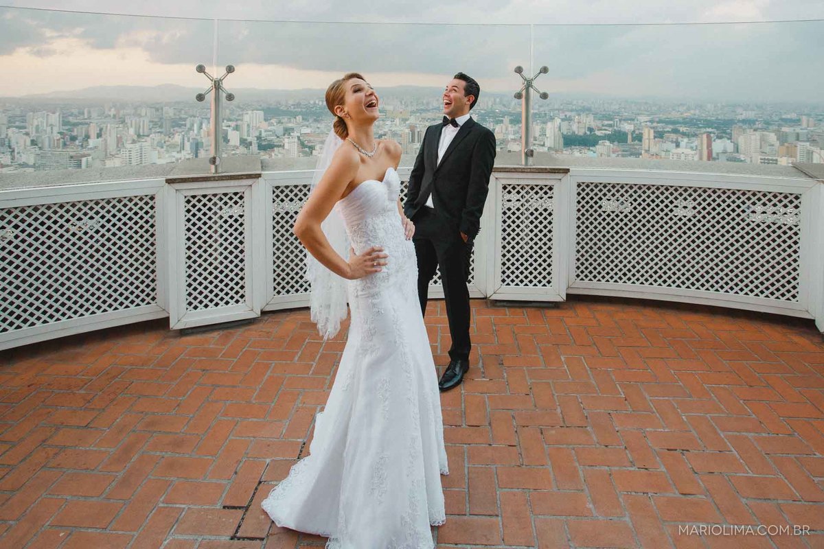 retrato dos noivos no terraço itália