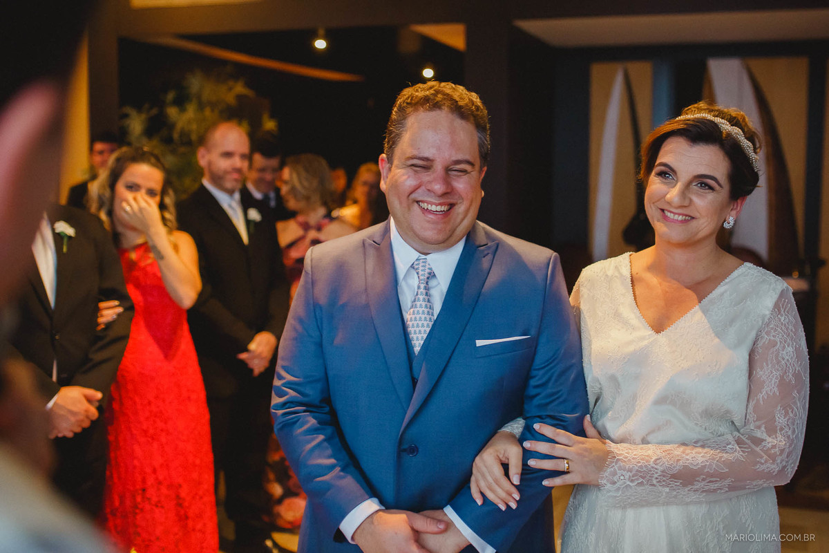 Madrinha emocionada ao assistir o casamento no Hotel Grand Hyatt