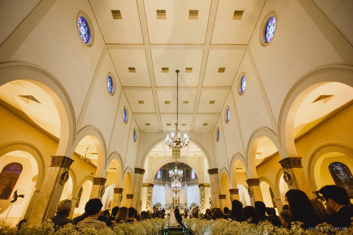 Igreja São José do Jardim Europa em cerimônia de casamento