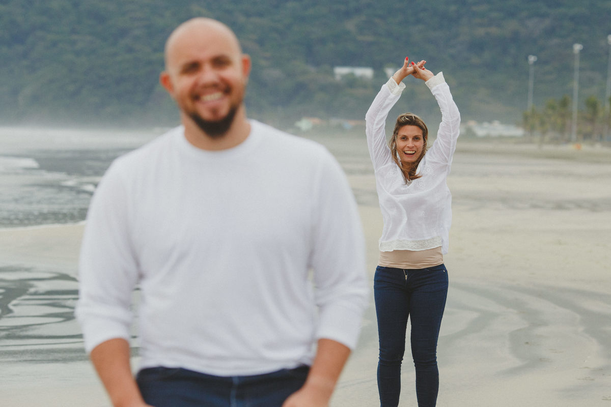 Retrato de casal na praia