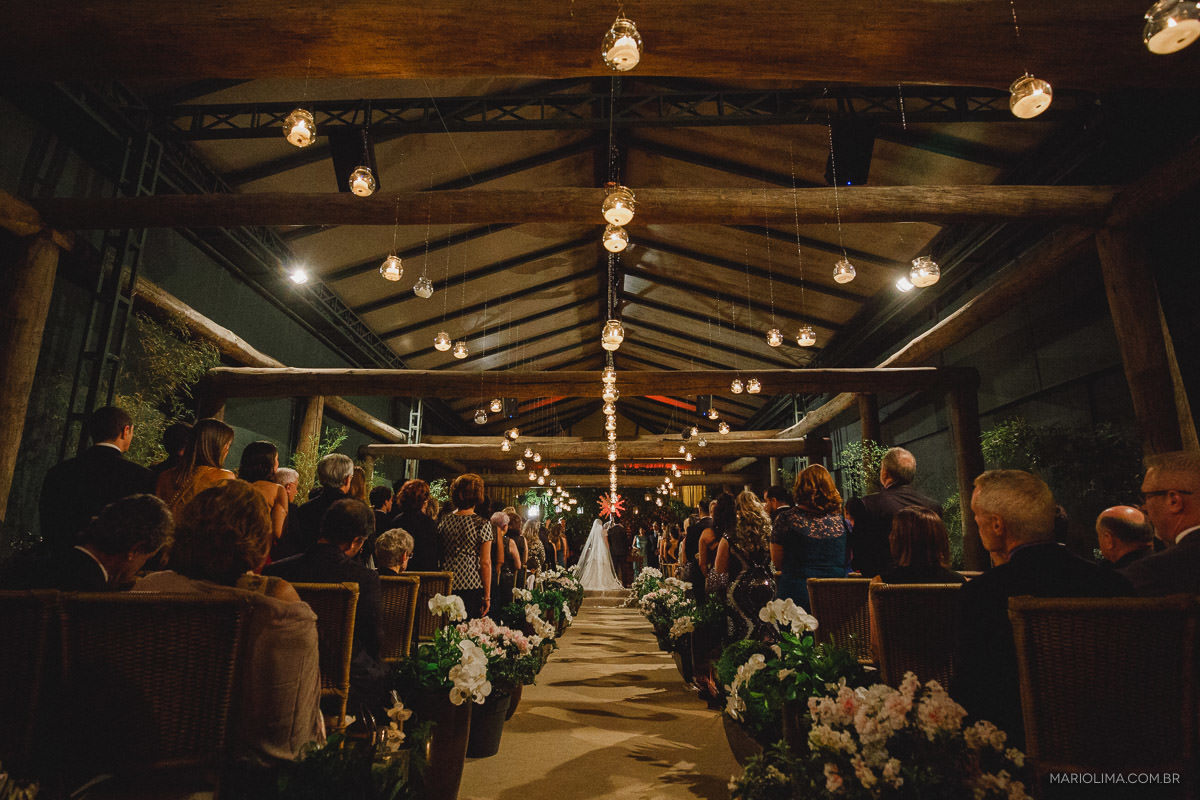 Celebração de casamento no Espaço Gardens