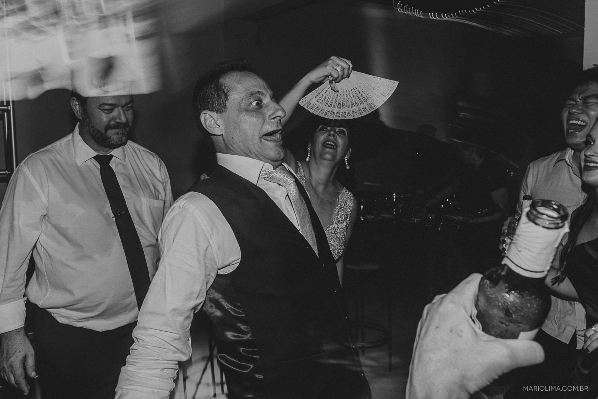 Padrinho surpreso em festa de casamento em Buffet O Casarão Catanduva