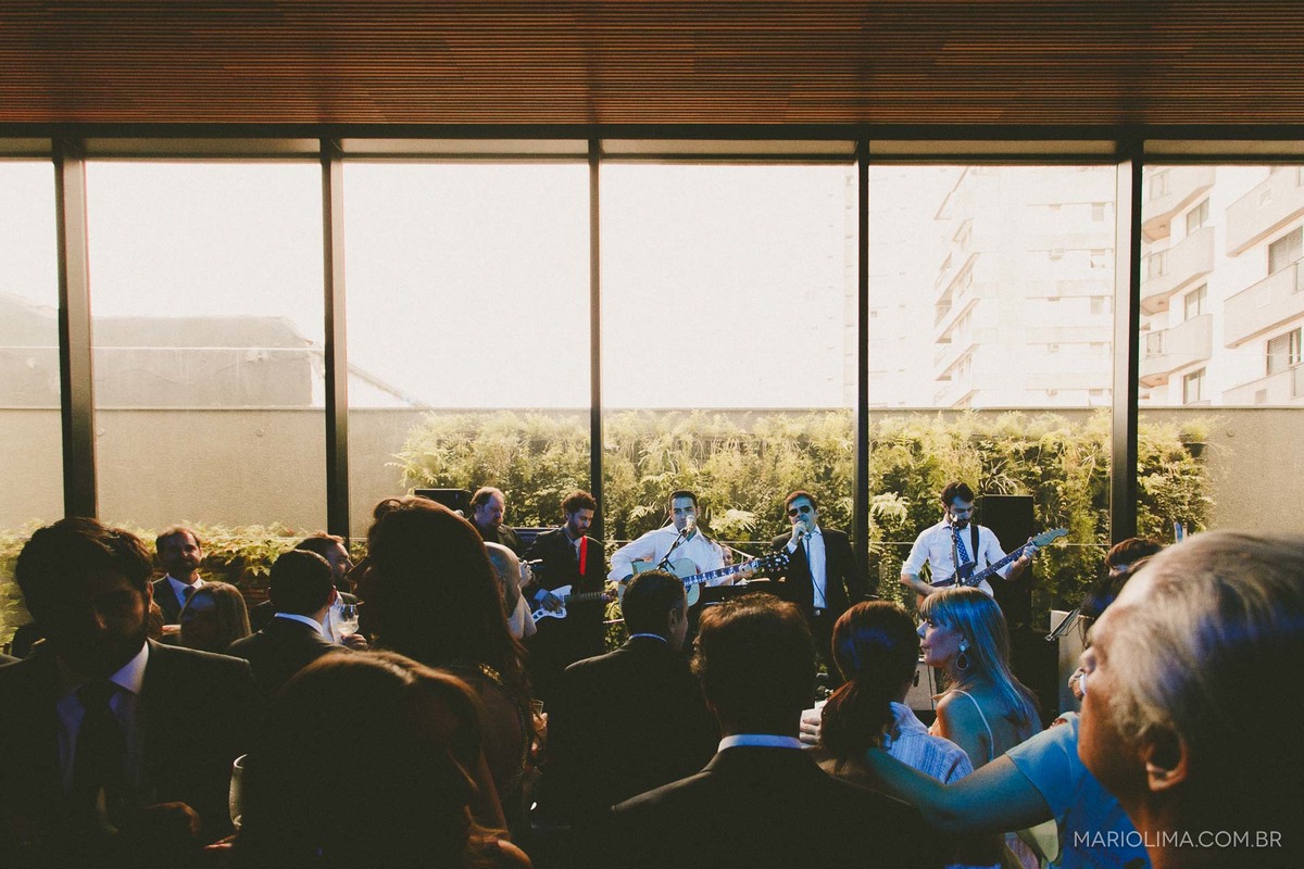 Banda Soul Train tocando em festa de casamento no Espaço Jardim Europa