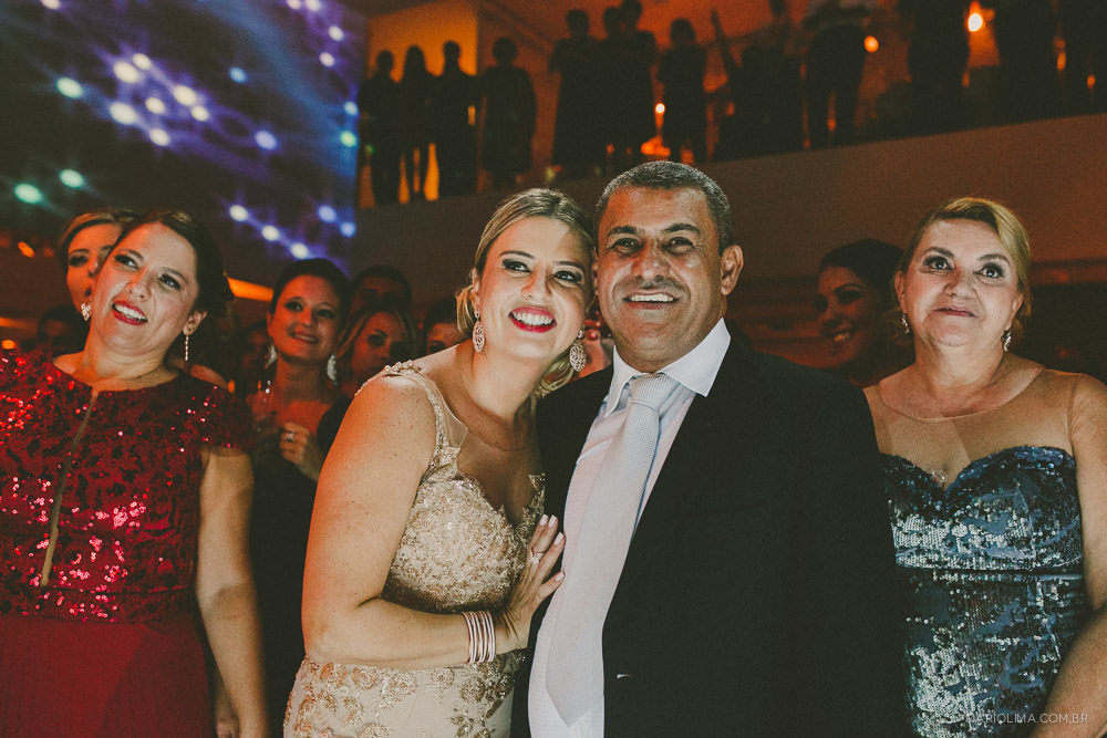 Familia da noiva em festa de casamento na Casa Petra