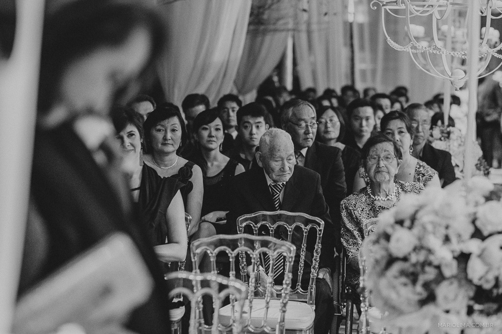 Fotografia de convidados em cerimônia de casamento no Espaço Gardens